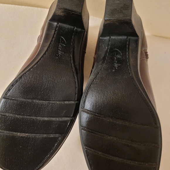 Clarks Dream Belle Women's Brown Leather Side Zip Heeled Ankle Booties Size 7M - Picture 5 of 8